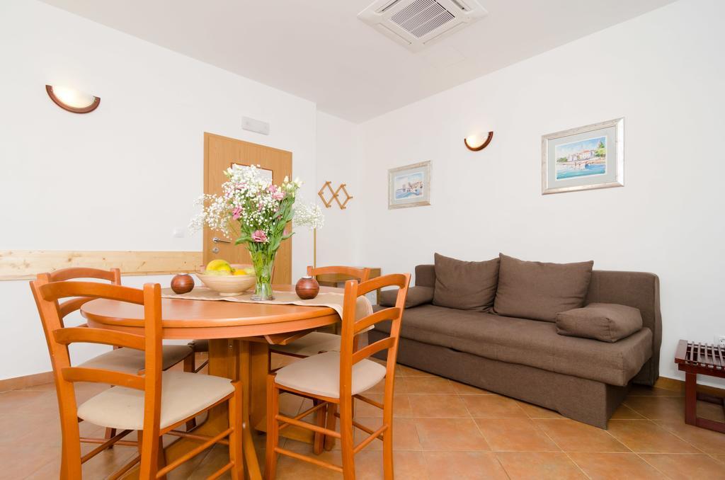 Pavo Hotel 3*
